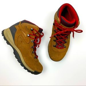 Columbia hiking ankle boots